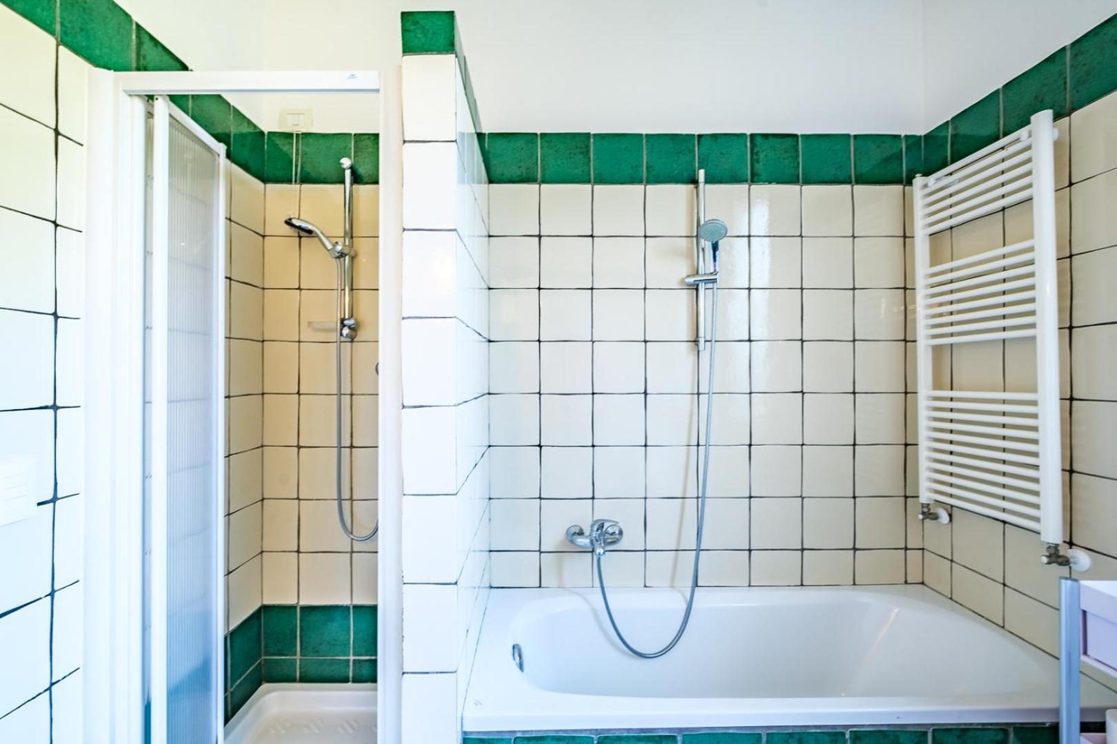 Villa Di Campagna 10 Posti Con Piscina Privata คาสเตลลินา มาริตติมา ภายนอก รูปภาพ